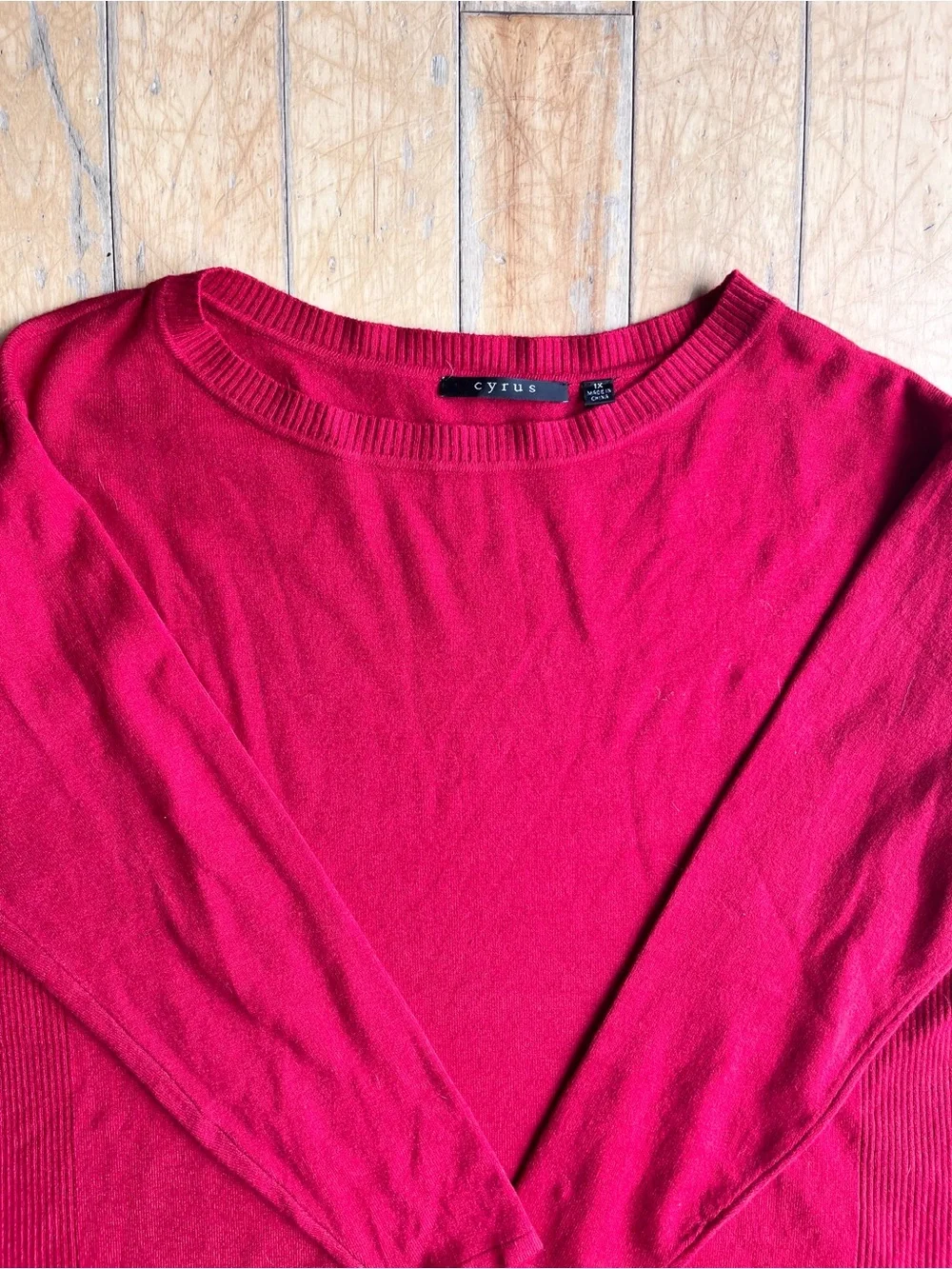 Cyrus Red Lightweight Soft Casual Chic Knit Sweater Size 1X - Picture 3 of 8